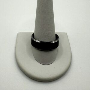 Men’s size 11 gunmetal black tungsten ring band